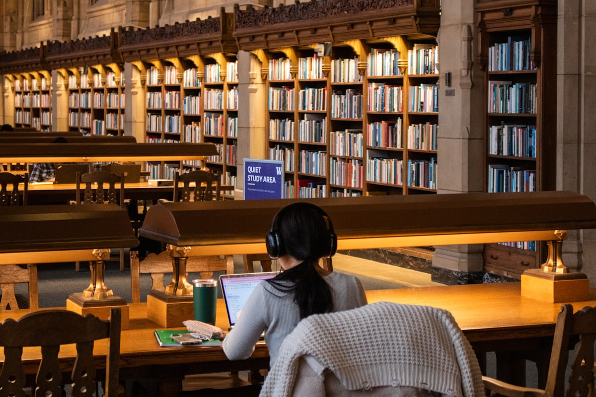 English Language Course for Academic Purposes